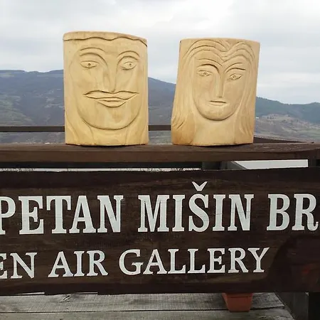 Etno Kompleks Kapetan Misin Breg *