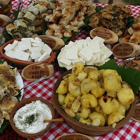 Üdülőpark Etno Kompleks Kapetan Misin Breg