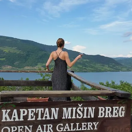 Etno Kompleks Kapetan Misin Breg Üdülőpark Donji Milanovac