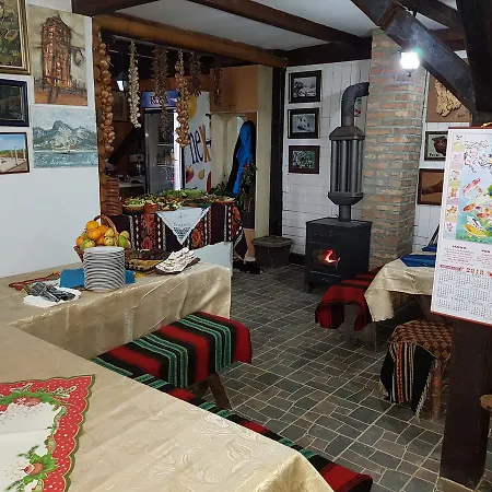 Etno Kompleks Kapetan Misin Breg Üdülőpark Donji Milanovac